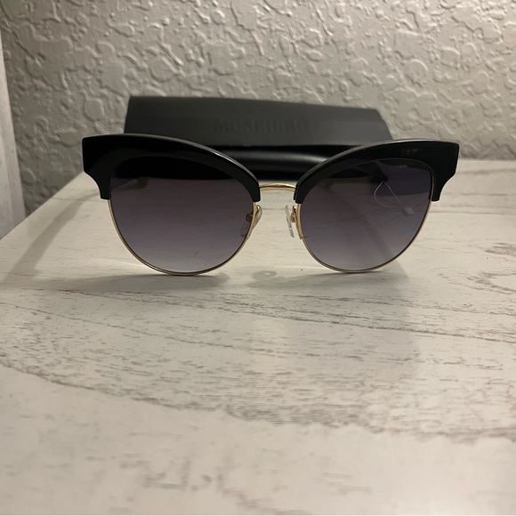 Moschino Authentic Sunglasses - Picture 4 of 4